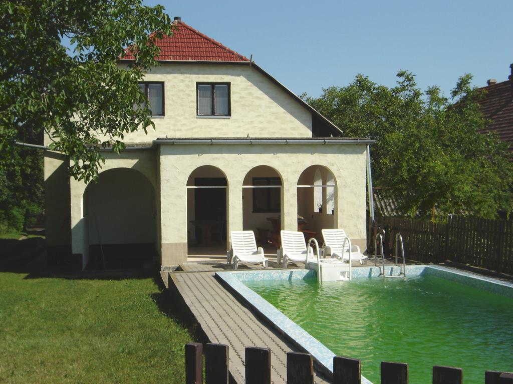 Somogyi Vendeghaz Villa ซามาร์ดี ภายนอก รูปภาพ